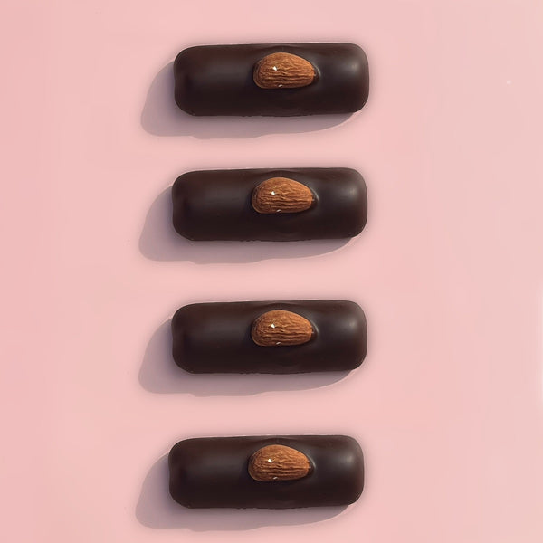 4 petit fours - marsipan