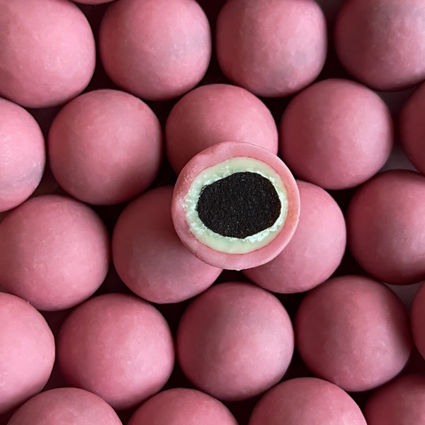Lakrits med vit choklad och jordgubbar